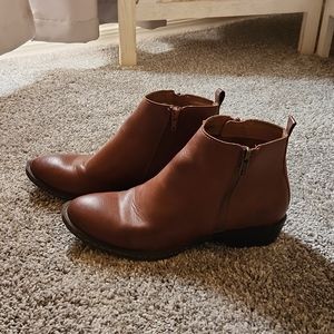 Booties - like new boc brand